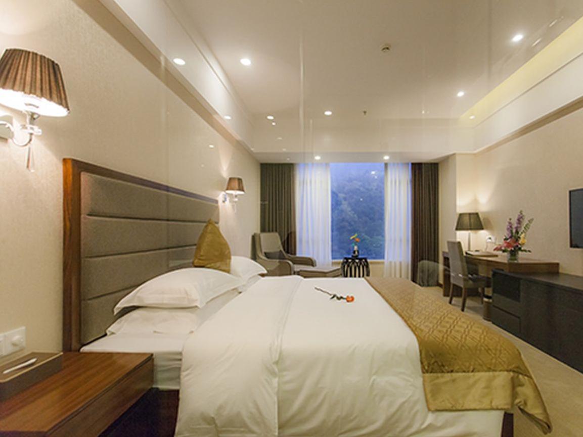 Golden Palm Hotel Zhuhai Esterno foto