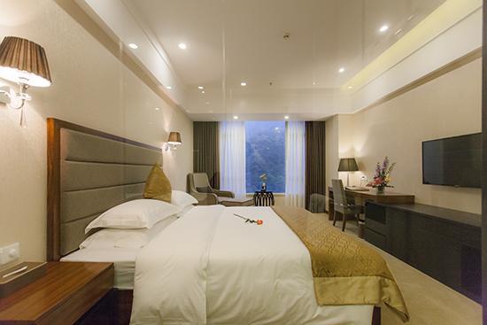 Golden Palm Hotel Zhuhai Esterno foto