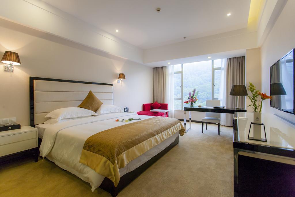 Golden Palm Hotel Zhuhai Esterno foto
