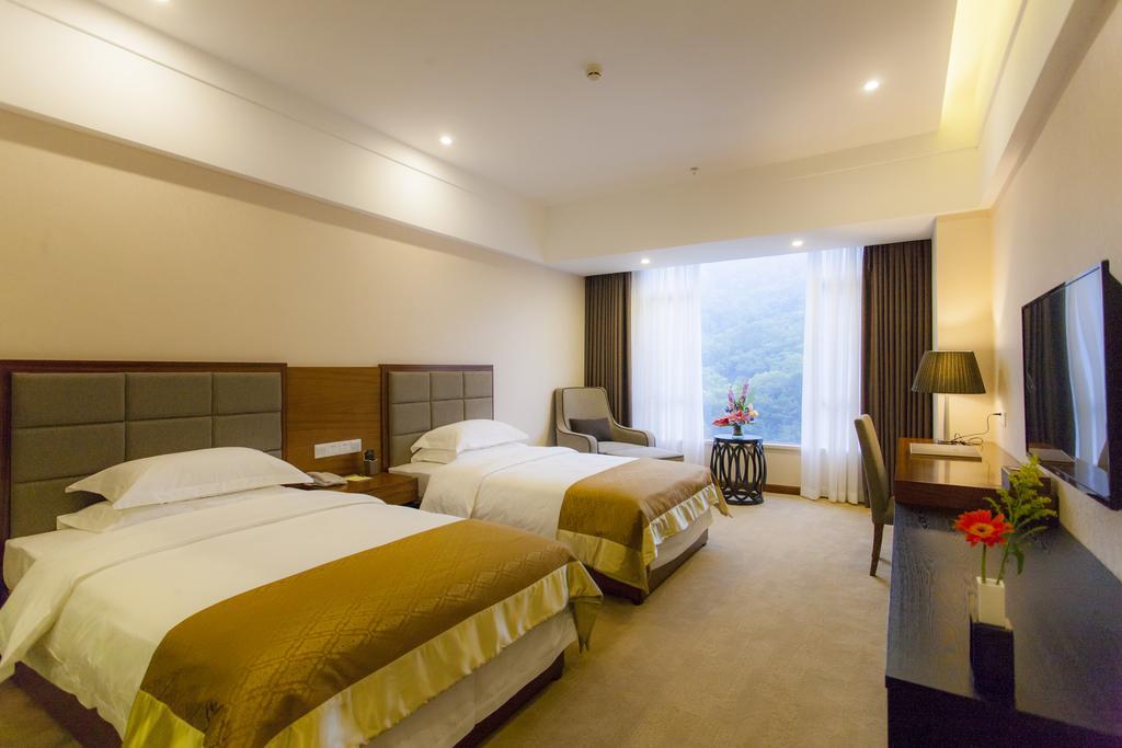 Golden Palm Hotel Zhuhai Esterno foto
