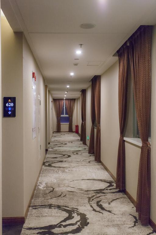 Golden Palm Hotel Zhuhai Esterno foto